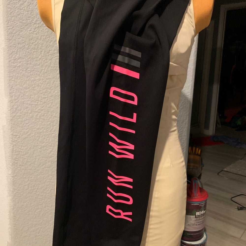 Torrid Black & Pink workout leggings!